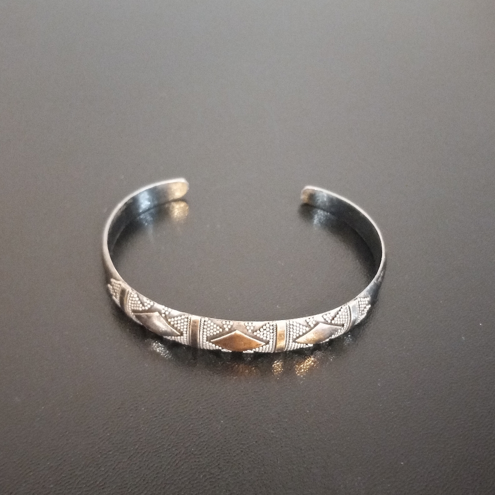 Sterling Silver bangle - Picture 2 of 3